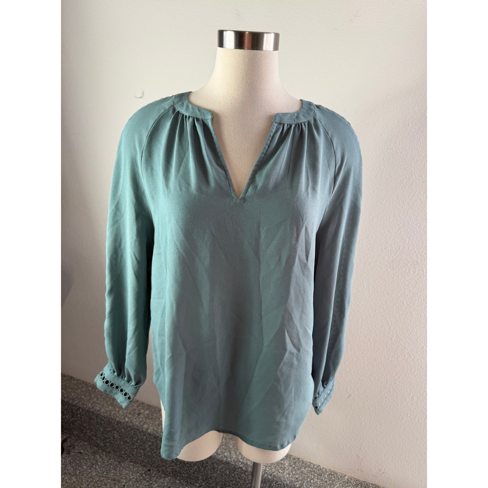 Ann Taylor Women Medium Split Neck Eyelet Trim Long Sleeve Blouse Shirt